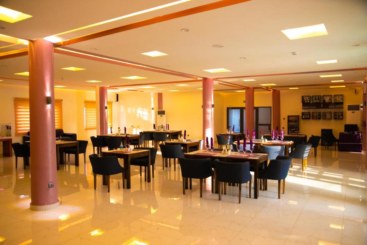 Hotel La Casa Cielo كوتونو المظهر الخارجي الصورة